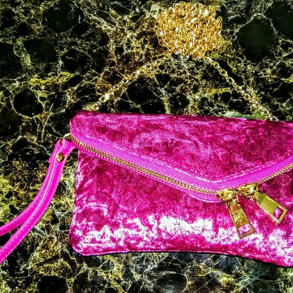 Purplish Crush Velvet Purse! - Picture 7 of 8